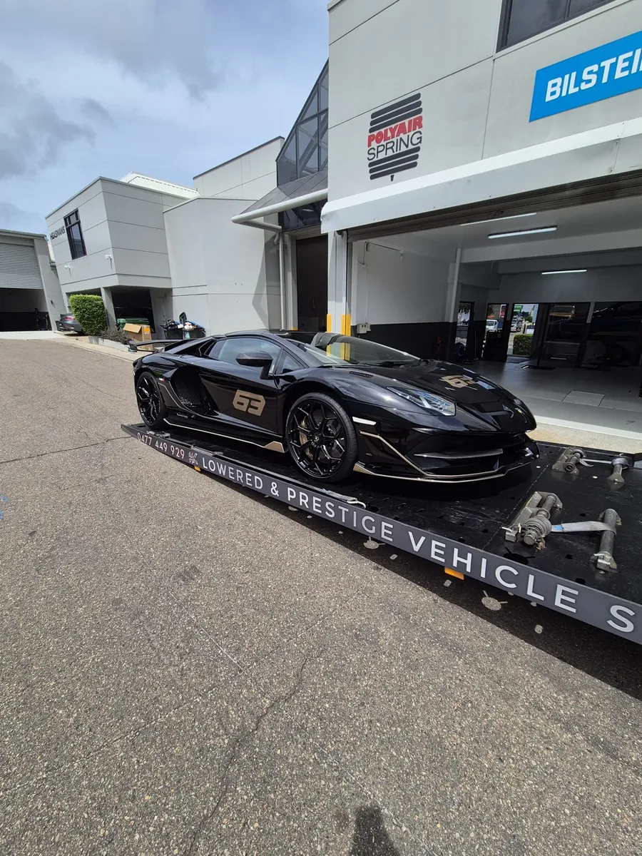 Black Ferrari 812 on Haul King's tray